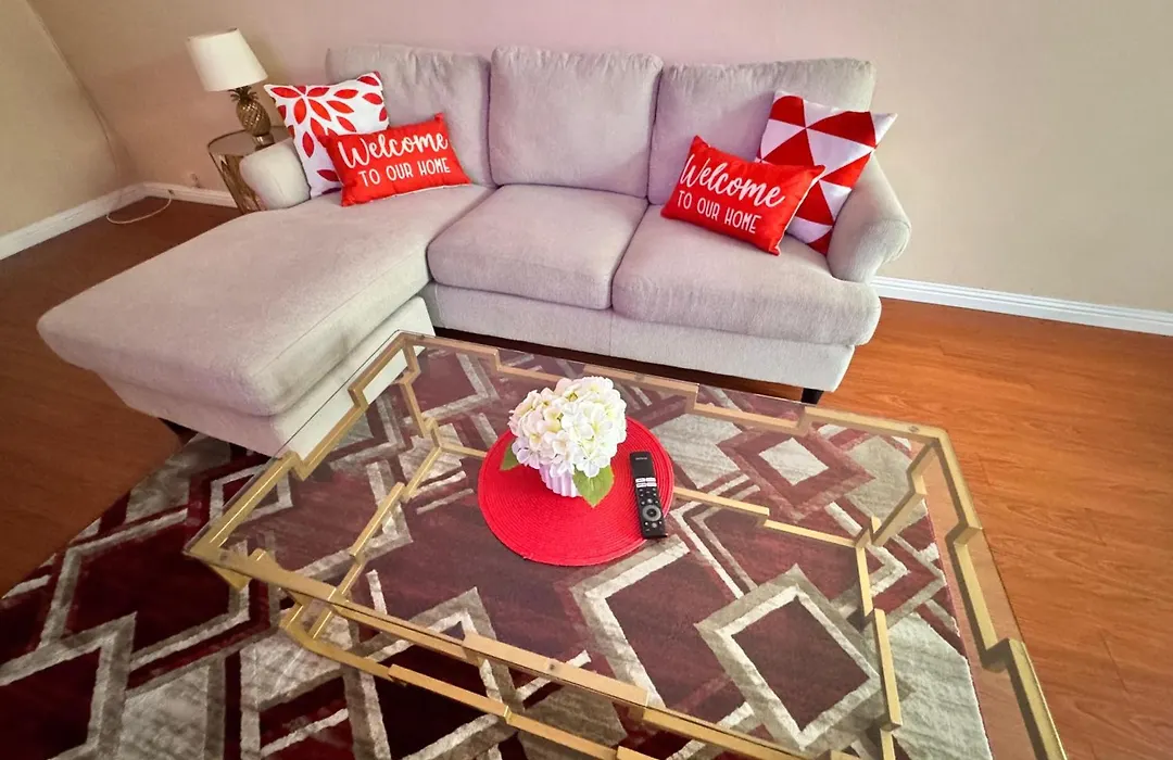 Mario, Disney & Not Themed Loft Universal Studios 10Min Loft Apartment-1