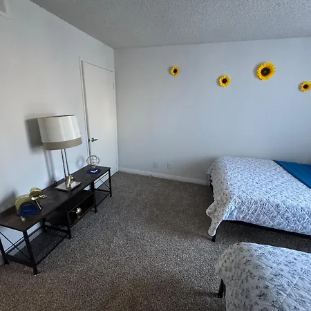 Mario, Disney & Not Themed Loft Universal Studios 10Min Loft Apartment-3